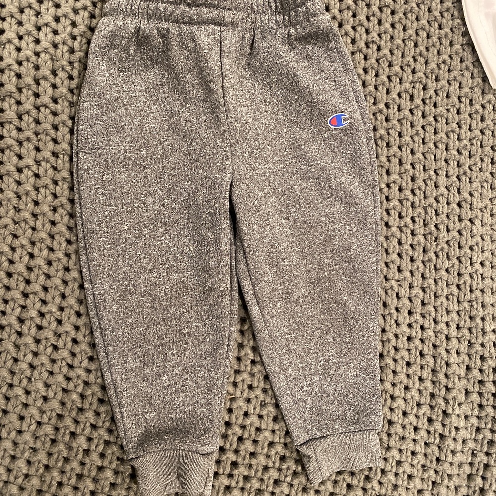 Champion Set - Picture 4 of 6